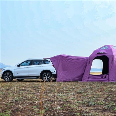 A connector that connects the rear of the car to the tent
